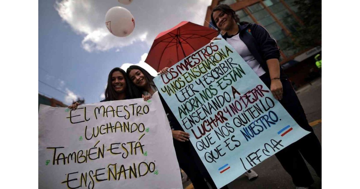 Docentes provisionales de la SED: ¿sin contrato, sin pensión y sin respuestas?