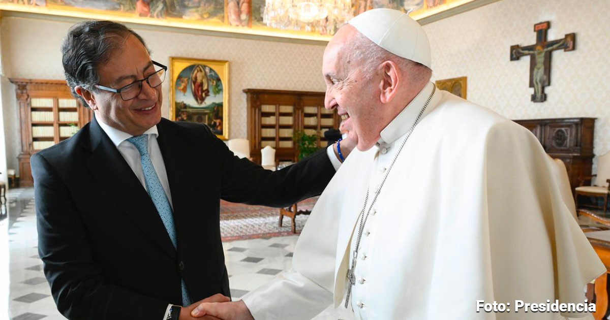 Los intereses de Petro y el Papa