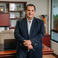  - Cómo 3 bancos colombianos se volvieron los más importantes en El Salvador que reelige a Bukele