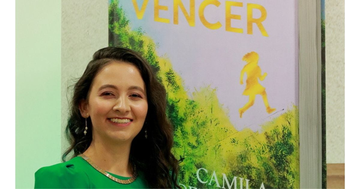 Entrevista con Camila Delacruz, autora de la novela 'Huir para vencer'