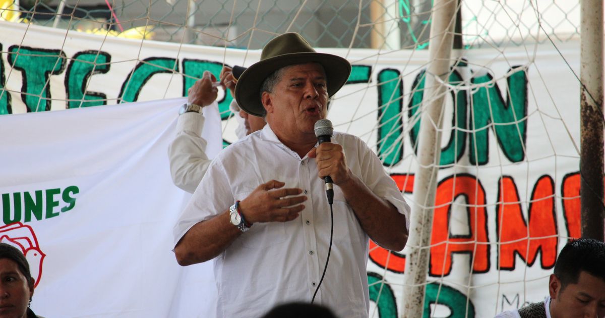 ¿Por qué no hacemos una vaca para acabar con la guerra y la injusticia social?