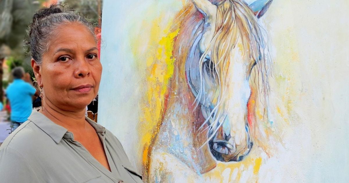De ama de casa a artista que pinta caballos de otro mundo: la historia de Zully Murillo