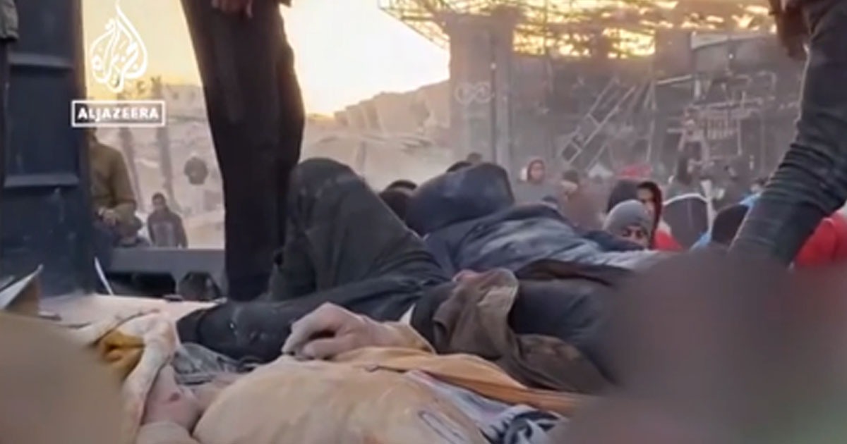 Israel ataca una cola de palestinos que recibían alimentos: 100 muertos