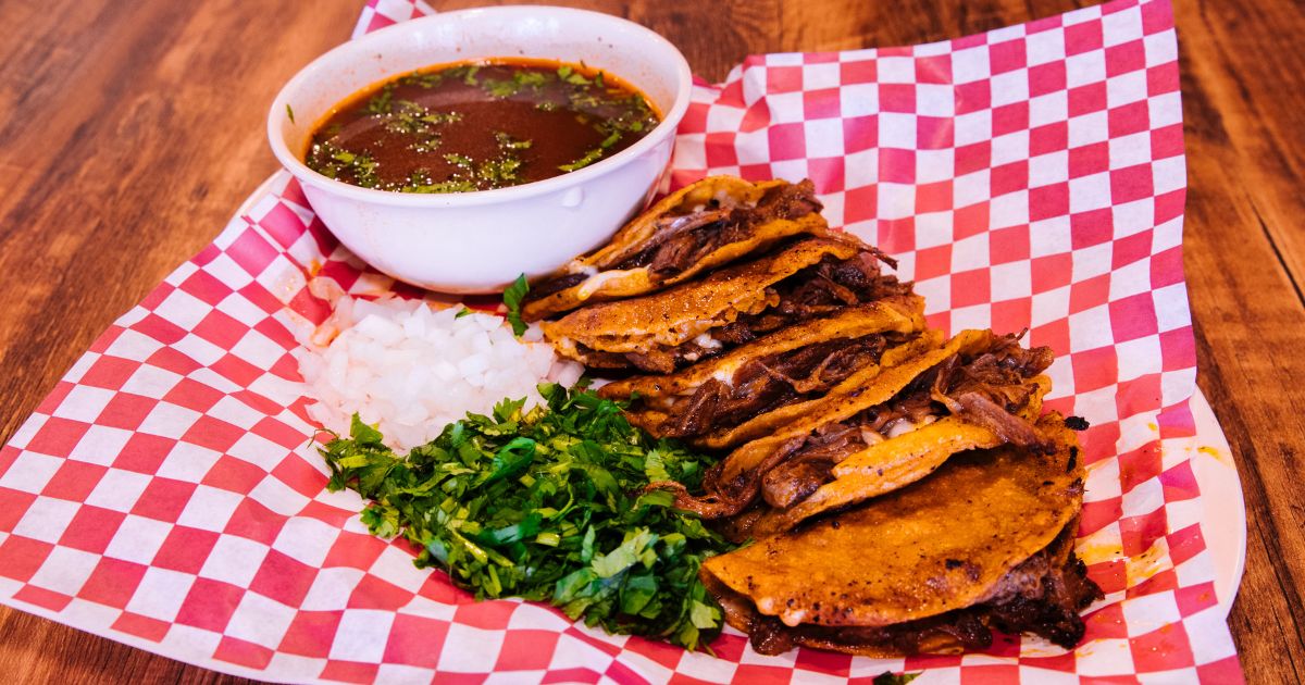 Birriafest, el evento en el que puede comer tacos a bajos precios