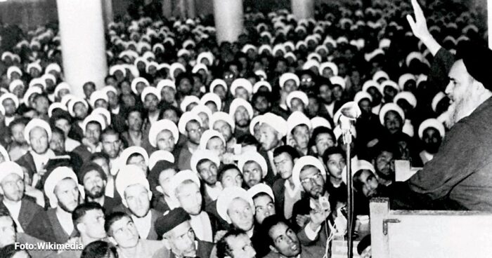  - El líder religioso de Irán que tiene poder nuclear y en sus manos desatar una guerra mundial