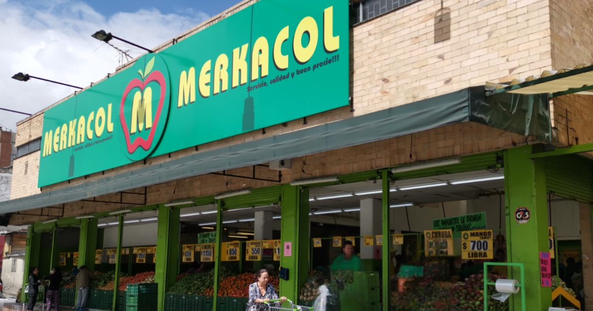 El mercado en Bogotá para conseguir frutas, verduras y otros productos en remate; solo dura 72 horas