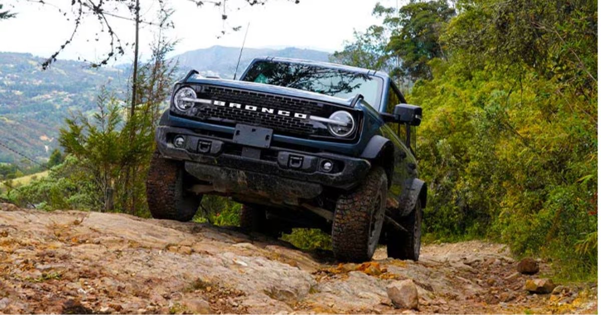Diseño interior y exterior de esta nueva camioneta Bronco de Ford