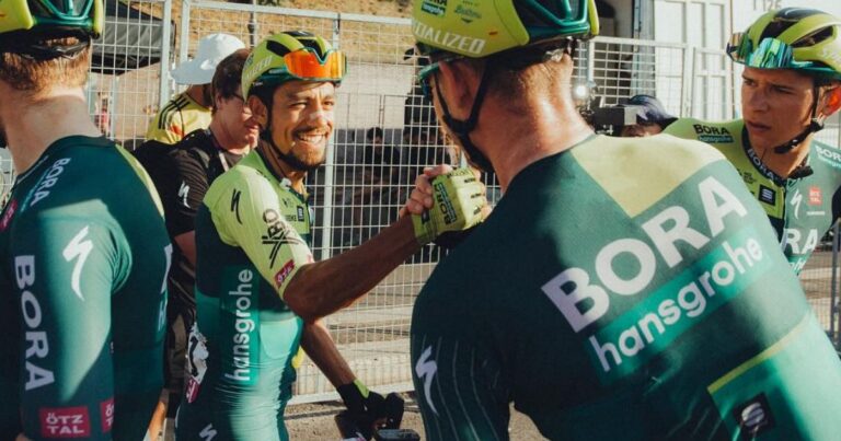 Daniel Felipe Martínez Giro de Italia - Giro de Italia: Daniel Felipe Martínez logró marca que solo 3 colombianos tenían en la competición