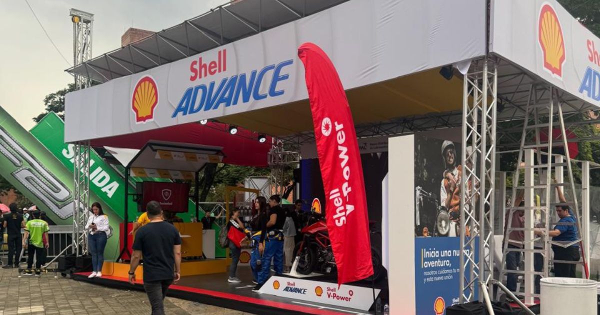 Stand de Shell Lubricantes en la Feria 2 Ruedas