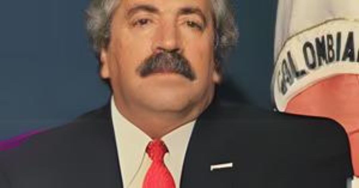 Un vallecaucano hizo a la selección Colombia campeona de la Copa América 2001 - -- Las2orillas Álvaro Fina Domínguez presidente de la FCF