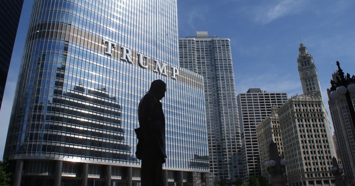 Y si Trump va a prisión domiciliaria y luego elegido presidente, ¿gobernará desde la Casa Blanca?