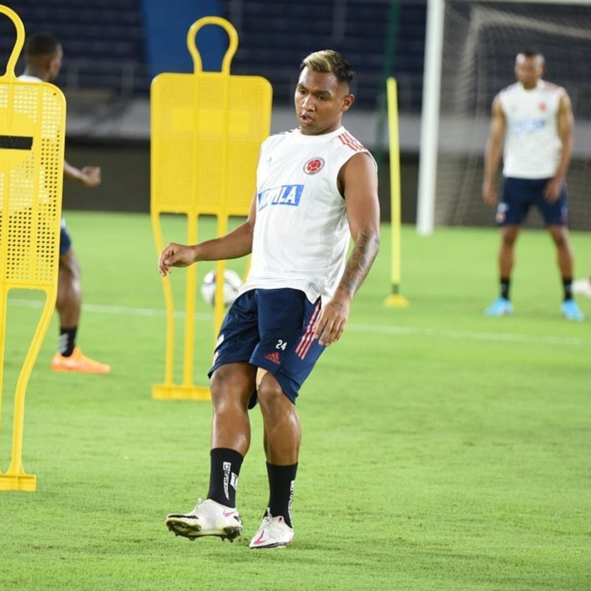 Alfredo Morelos selección Colombia