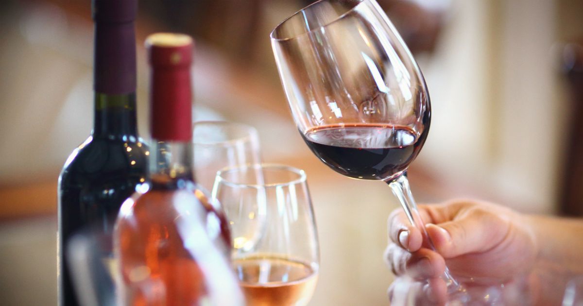 El gastrobar en Bogotá para experimentar una cata de vinos desde $75 mil