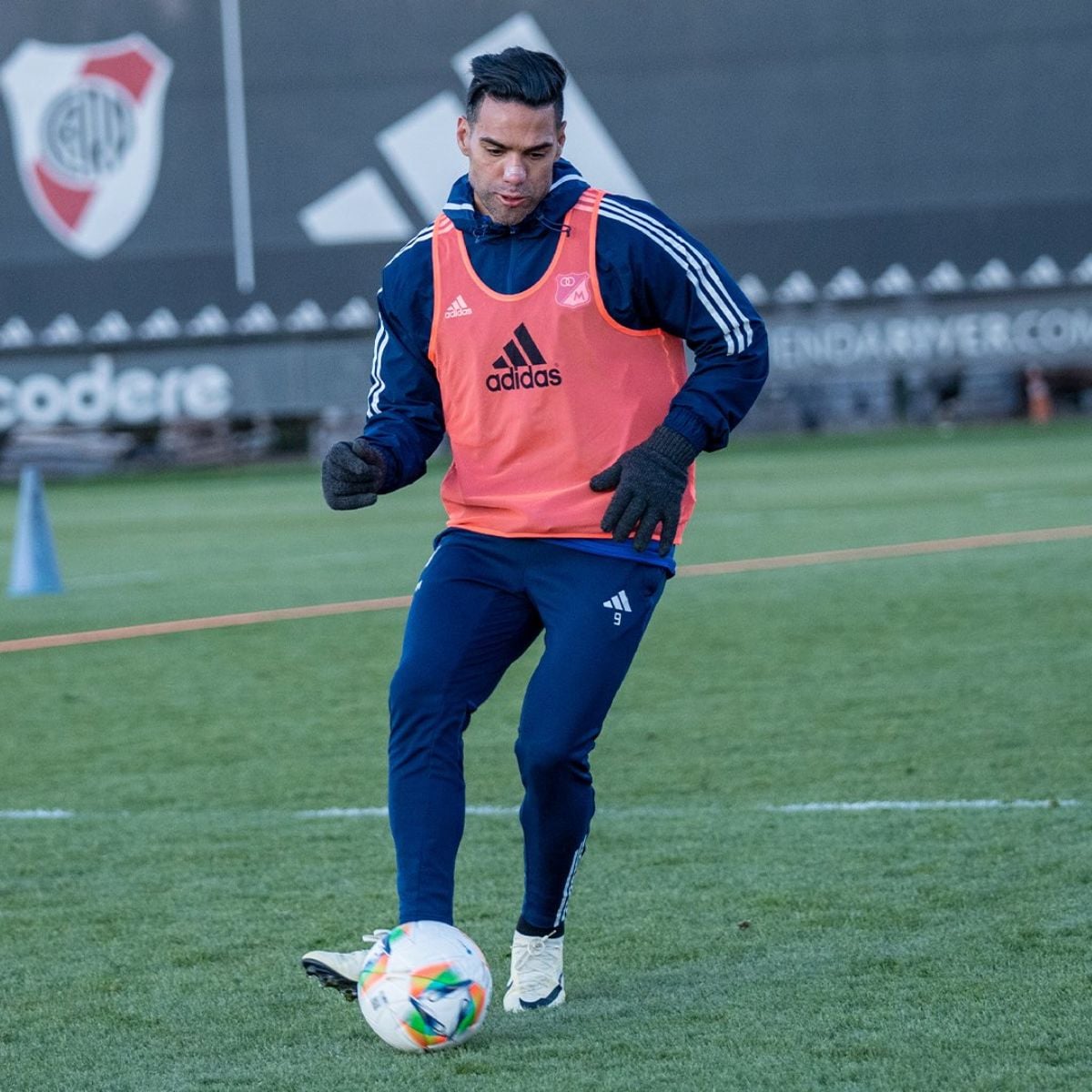 Debut de Falcao Millonarios vs River