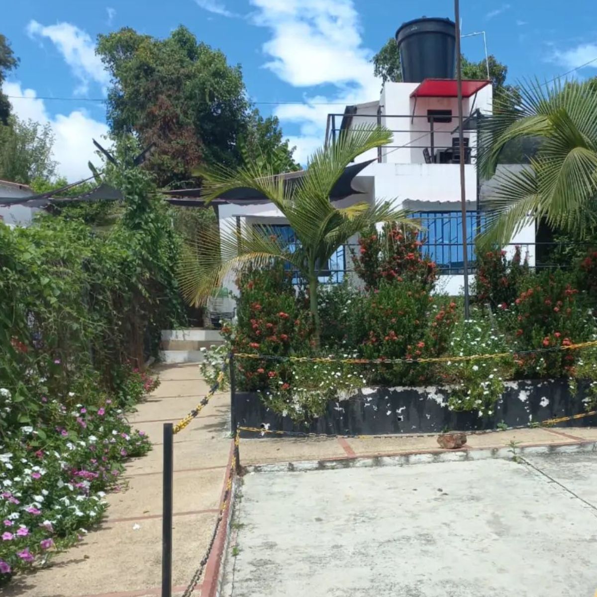 La casa en Tocaima, a dos horas de Bogotá con piscina incluida, ideal para pareja
