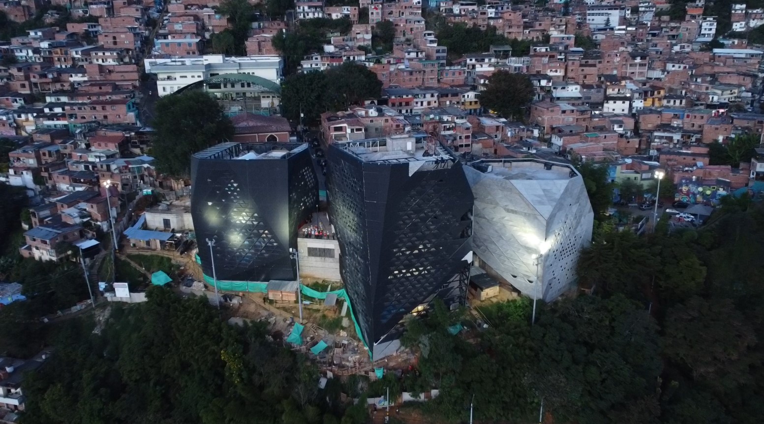La Biblioteca Espa a El Elefante Blanco M s Grande De Medell n Que 5 
