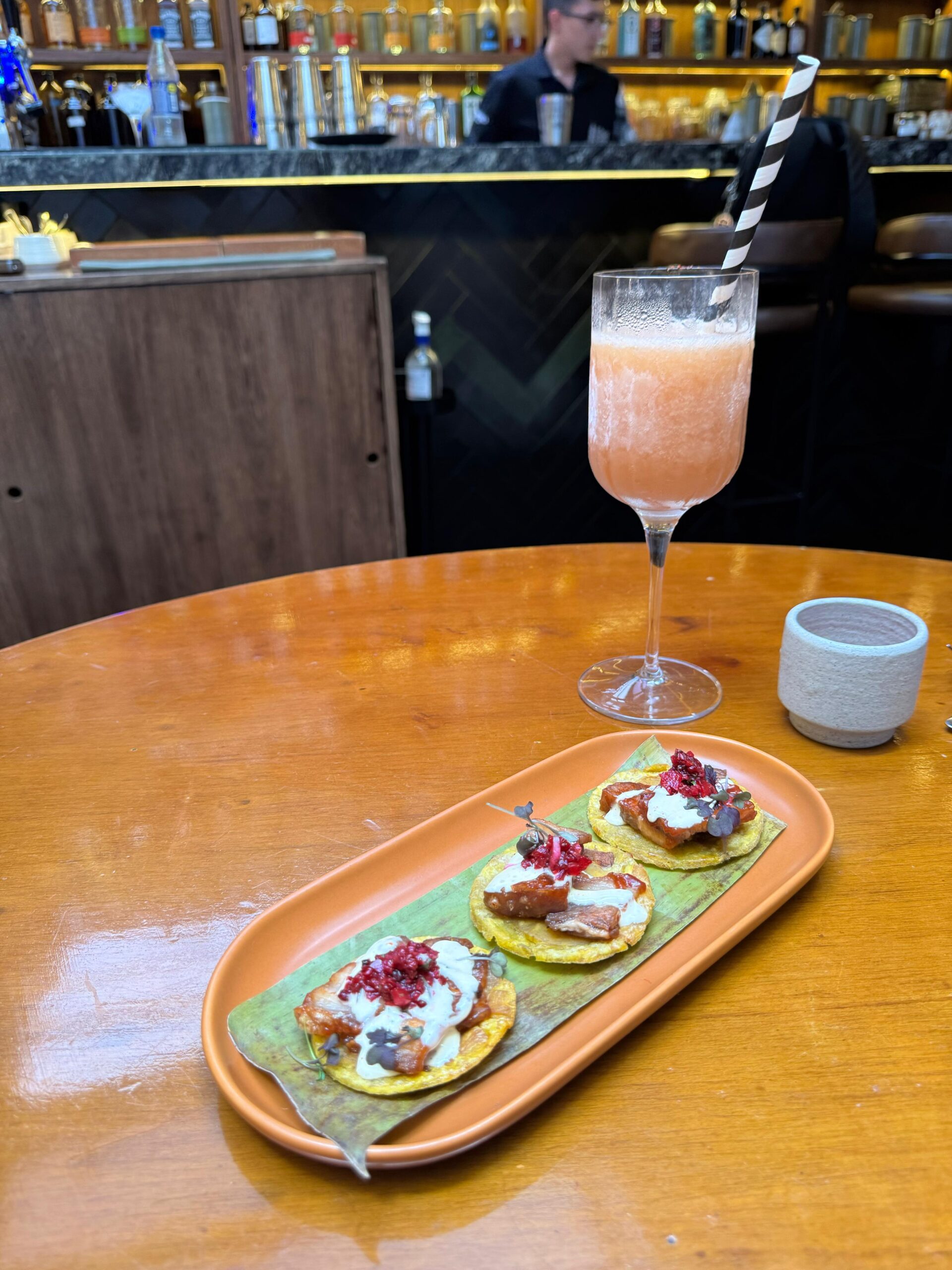 Patacones la anticuchería