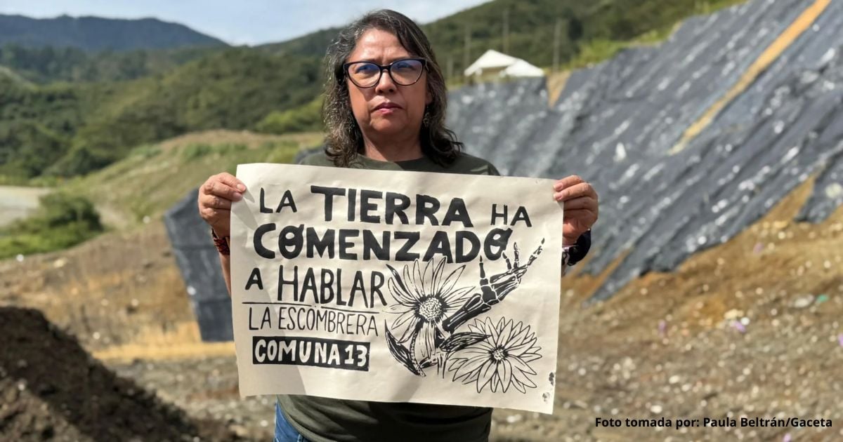 Desenterrando verdades en La Escombrera, la gigante fosa común a espaldas de la Comuna 13 en Medellín