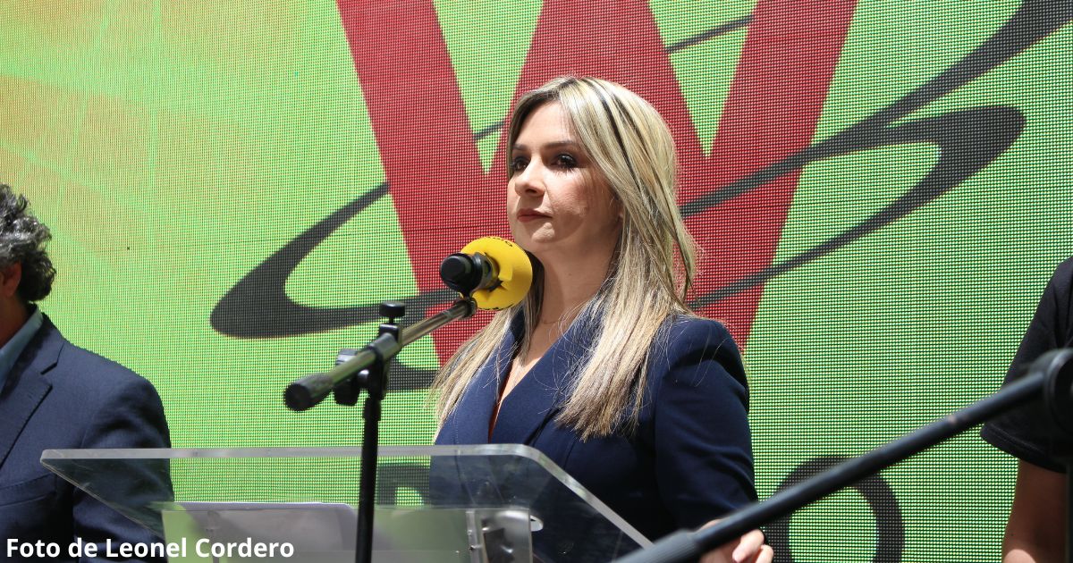 Vicky Dávila, una candidata producto de la maquinaria mediática