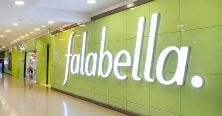 Descuentos de Falabella - Falabella: el reloj inteligente que está a mitad de precio; es de marca y tiene diseño elegante