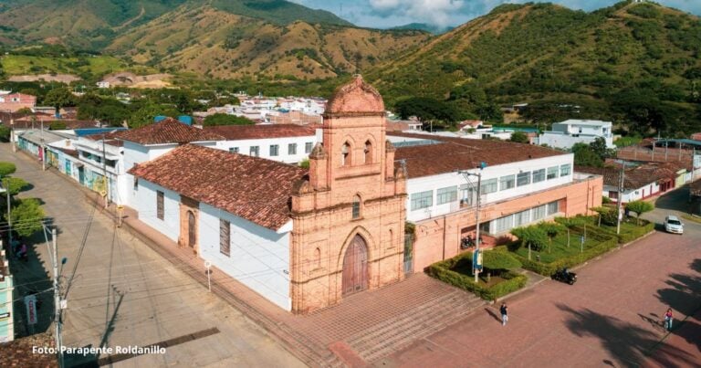 Roldanillo - El pueblo del Valle que conquista a los extranjeros con sus planes y platos típicos