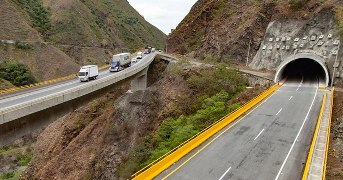 Las únicas vías de Colombia donde sí puede manejar a 120 Km/h