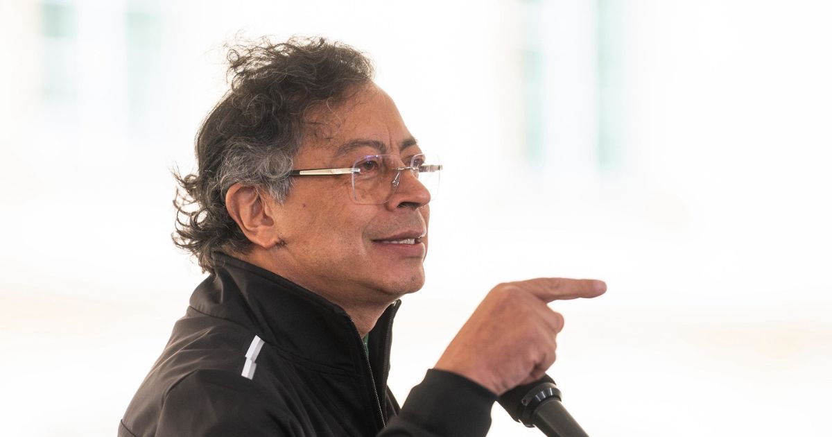 ¿Petro le está entregando el país a las guerrillas?