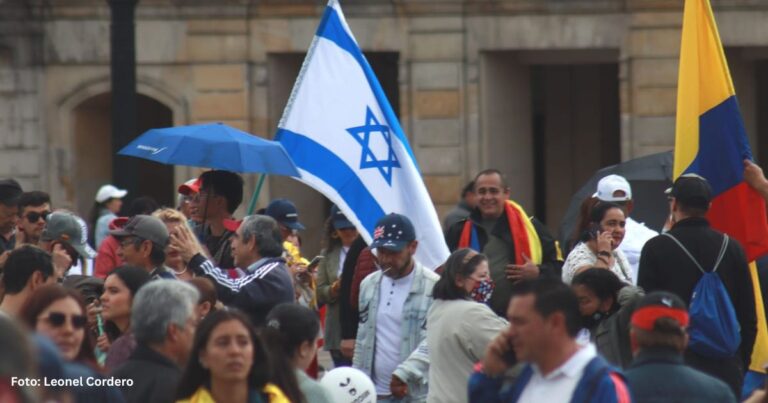  - La Marcha del Silencio resultó siendo más un show político que un acto de solidaridad por Miguel Uribe