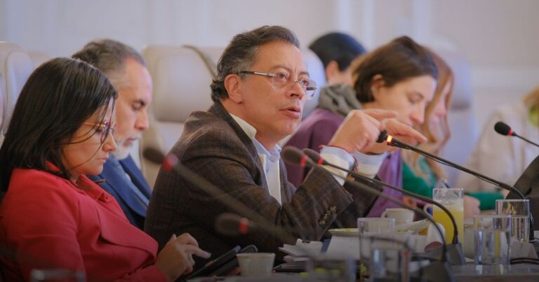  - Petro, el presidente que le cambia el significado a las palabras como le da la gana