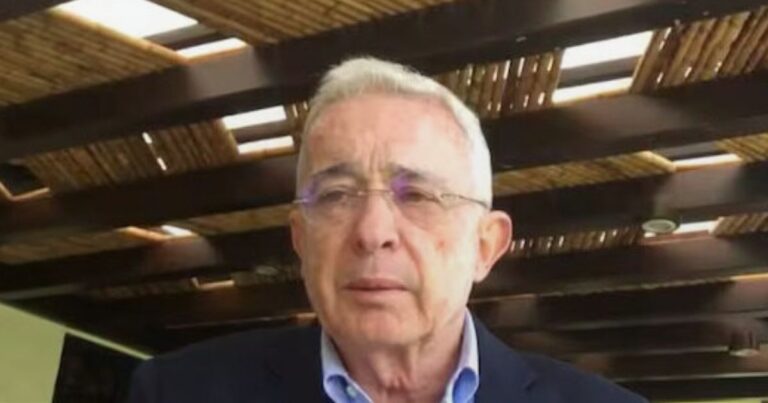 - Álvaro Uribe dejó de ser el colombiano intocable, la justicia marca un hito