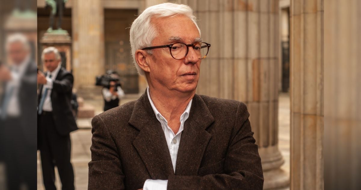 El extraño giro de Robledo: de héroe de izquierda a aliado de la derecha