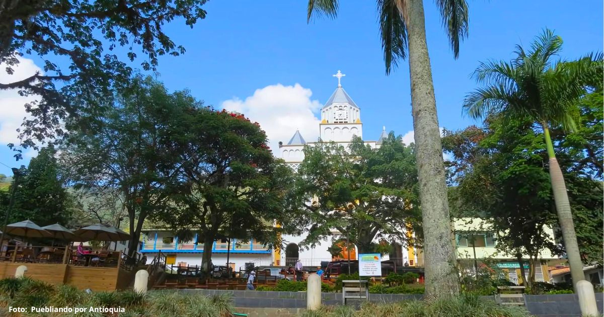 Cuál es el poco visitado pueblito de Antioquia donde se produce uno de los mejores cafés de la región