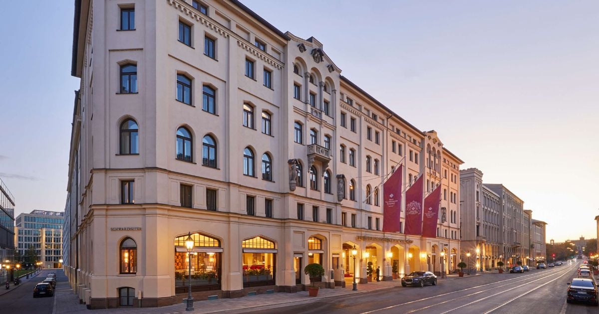 El lujoso hotel en que Luis Díaz descansa en Munich mientras consigue un nuevo hogar