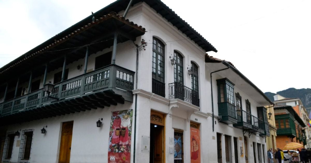 El poco conocido museo en Bogotá para ver cómo se han vestido los colombianos a través de la historia