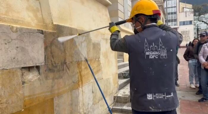 El imponente Palacio de San Francisco que resistió al Bogotazo y ahora es escenario de la Bienal BOG25 - -- Las2orillas - El imponente Palacio de San Francisco que resistió al Bogotazo y ahora es escenario de la Bienal BOG25