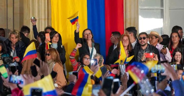 Carolina Corcho, la psiquiatra paisa que con su Reforma a la salud logró casi 700.000 votos - -- Las2orillas - Carolina Corcho, la psiquiatra paisa que con su Reforma a la salud logró casi 700.000 votos