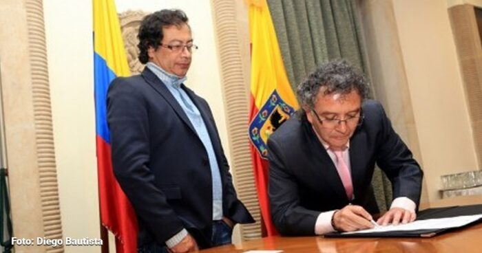 ¿Qué hay detrás de la salida de Llinás y la llegada del director de inteligencia a la UIAF? - -- Las2orillas - ¿Qué hay detrás de la salida de Llinás y la llegada del director de inteligencia a la UIAF?