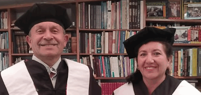  - El conductor del camión de basura que montó en el sur de Bogotá una biblioteca donde nadie tiene que devolver los libros