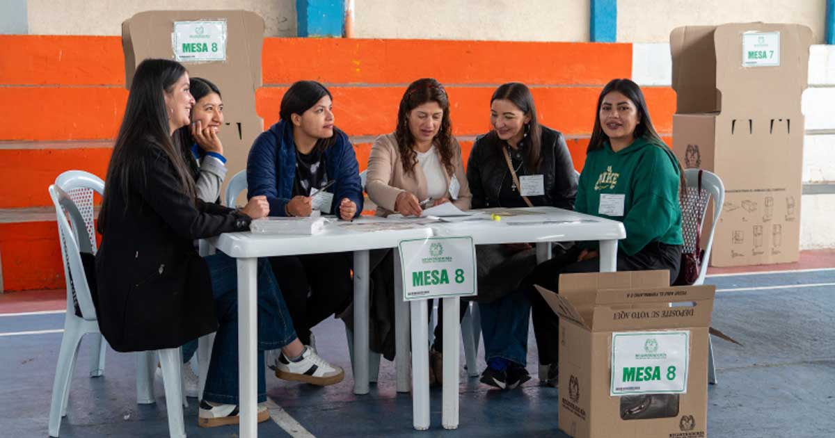 La generación que quiere hacer historia derrotando la abstención: 12 millones de jóvenes listos para votar este domingo