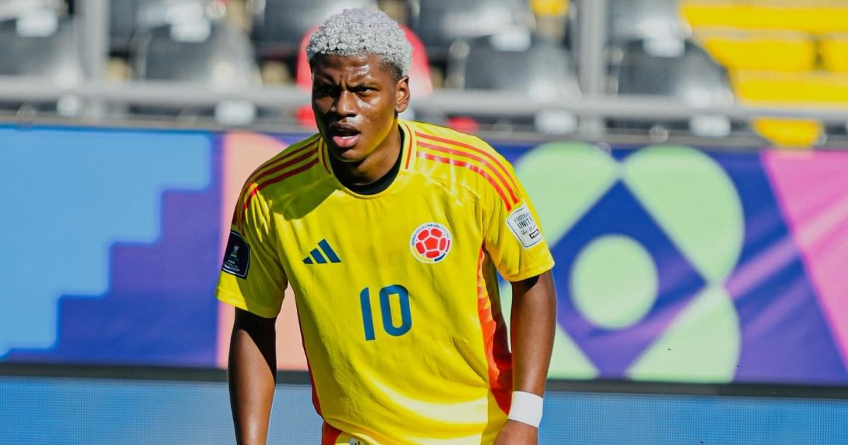 Jugar fútbol: el refugio de Óscar Perea para sobrellevar la muerte de su papá y la pobreza