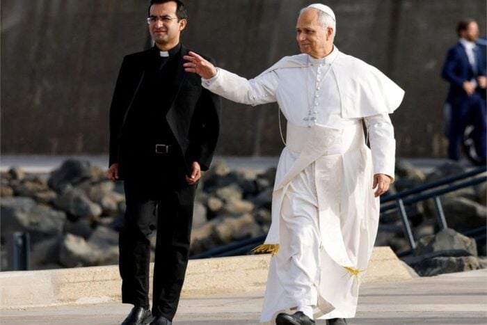 Un obispo barranquillero que sobrevivió al remezón del papa León XIV está hoy en el primer anillo del poder vaticano - -- Las2orillas - Un obispo barranquillero que sobrevivió al remezón del papa León XIV está hoy en el primer anillo del poder vaticano