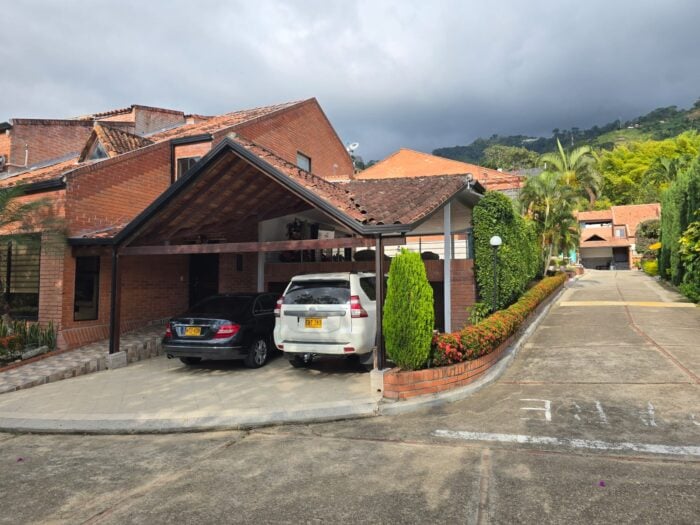  - Los planes frustrados de la esposa del fugitivo Carlos Ramón González, quien tuvo que encerrarse con él en Nicaragua