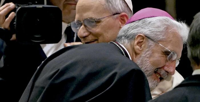 Un obispo barranquillero que sobrevivió al remezón del papa León XIV está hoy en el primer anillo del poder vaticano - -- Las2orillas - Un obispo barranquillero que sobrevivió al remezón del papa León XIV está hoy en el primer anillo del poder vaticano