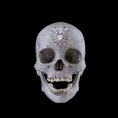  - Un cráneo de diamantes y la ilusión de la inmortalidad