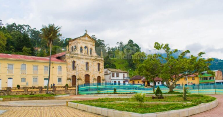 Albán - Este pueblo de Cundinamarca no está lejos de Bogotá y es ideal para los amantes del frío y la naturaleza