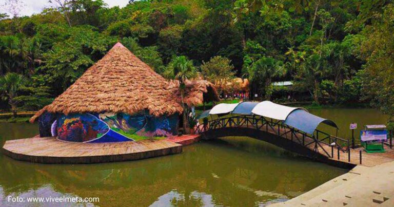  - Dónde está el primer zoológico de Colombia, muy cerca de Bogotá, donde conviven 1200 especies y no es el Santa Cruz