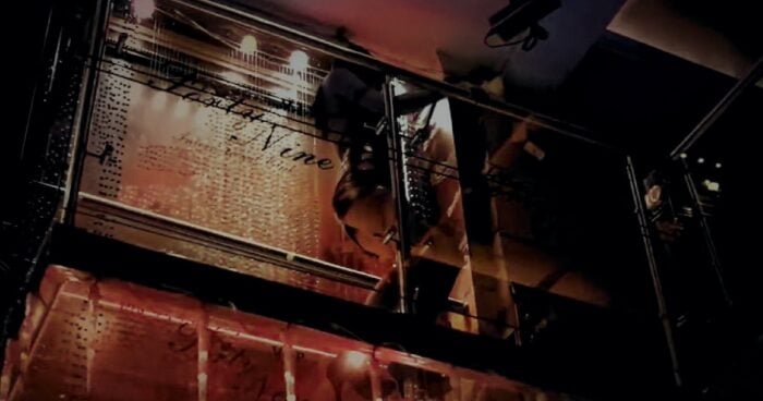 La caída de La Forty Nine, el burdel más famoso de Bogotá donde se pagaban cuentas de 30 millones en una sola noche - -- Las2orillas La caída de La Forty Nine, el burdel más famoso de Bogotá donde se pagaban cuentas de 30 millones en una sola noche