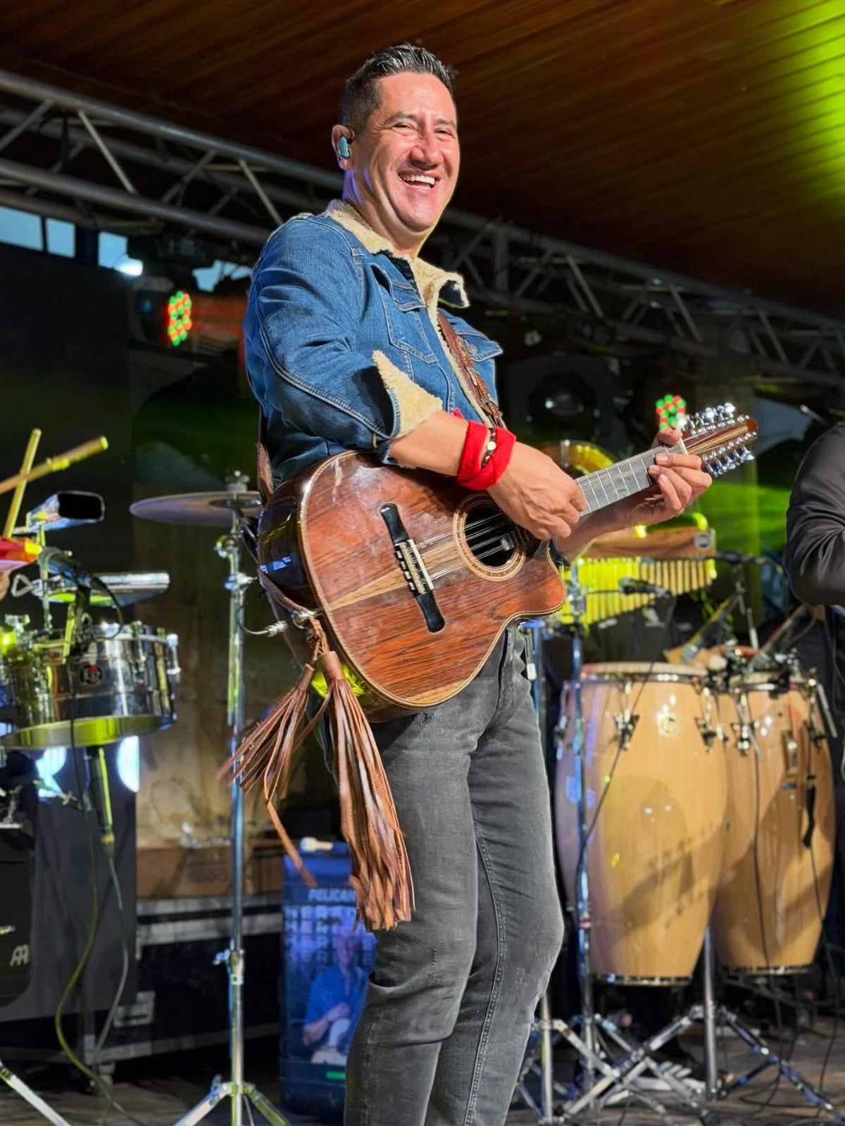 De trabajar en plazas de mercado a sonar en ellas: así cambió la vida de Heredero tras su éxito 'Coqueta'