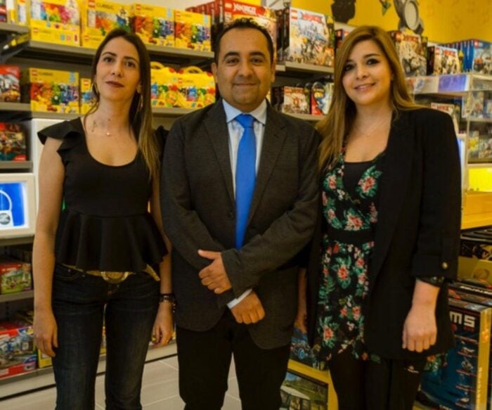 Cómo Jaime Milhem creó Continente, la empresa que se volvió un imperio comercial vendiendo Lego y Fisher Price - -- Las2orillas - Cómo Jaime Milhem creó Continente, la empresa que se volvió un imperio comercial vendiendo Lego y Fisher Price