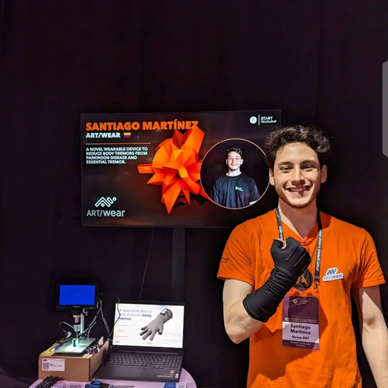 El bogotano detrás de un guante para controlar el Parkinson, resaltado por el MIT en Latinoamérica - -- Las2orillas El bogotano detrás de un guante para controlar el parkinson, resaltado por el MIT en Latinoamérica